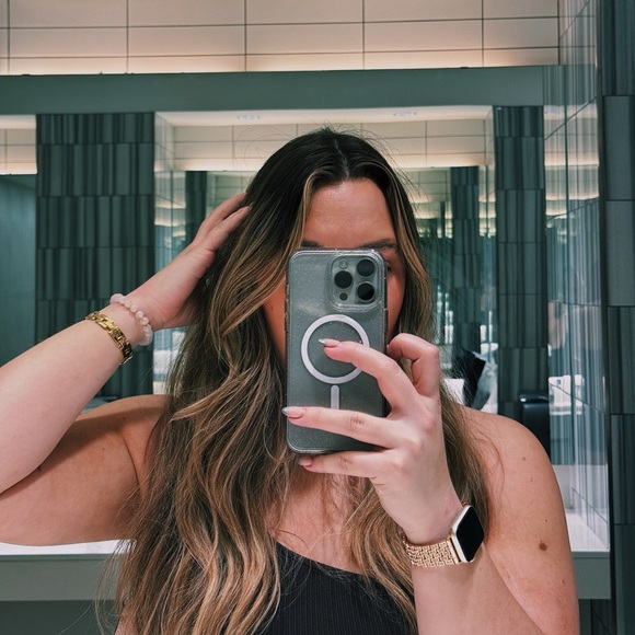 Meet your Posher, Valerie - Picture 2 of 3